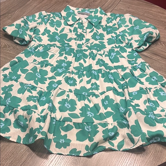 blue b Dresses & Skirts - Floral Green and Cream Mini Dress
